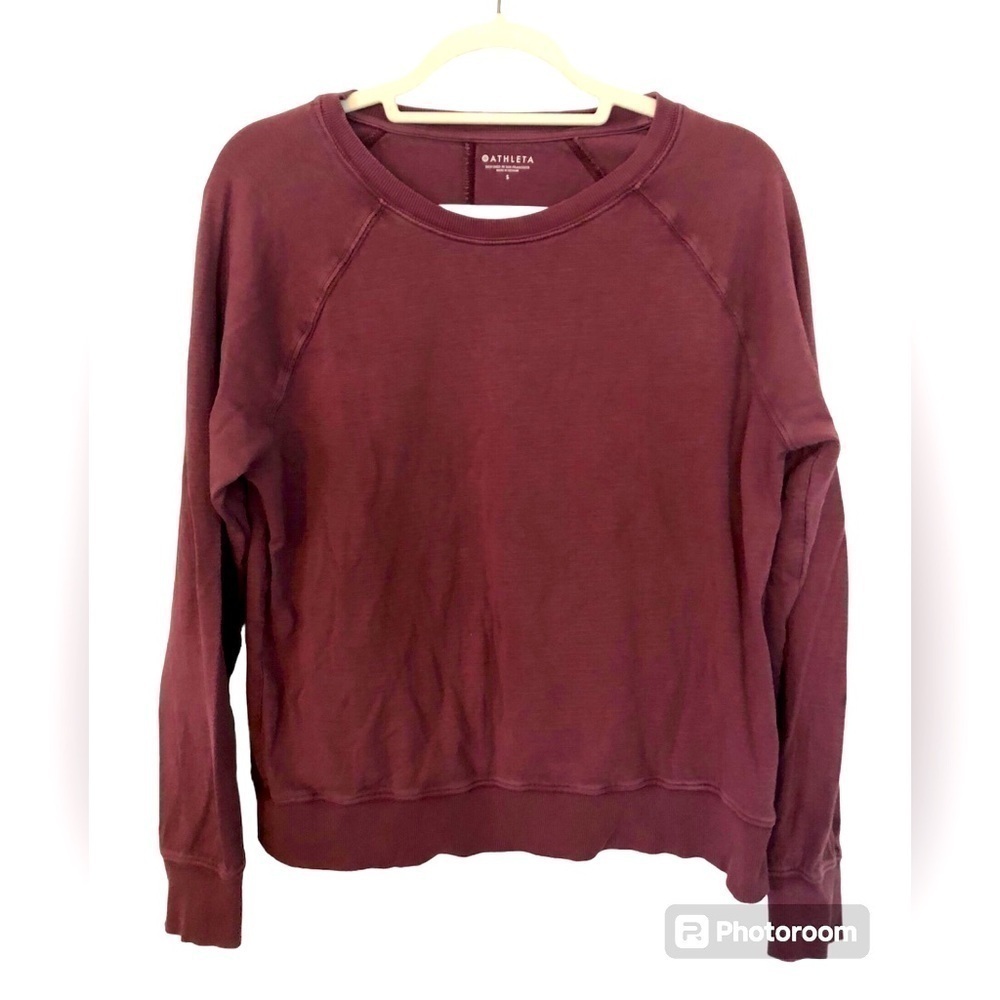 Athleta pullover long sleeve sweatshirt faded maroon color/style size small